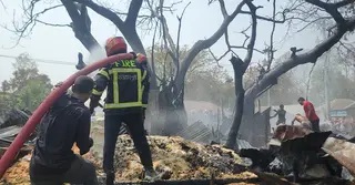 আন্ধারমানিক বাজারে অগ্নিকাণ্ড; ১৯ দোকানের ক্ষয়ক্ষতি